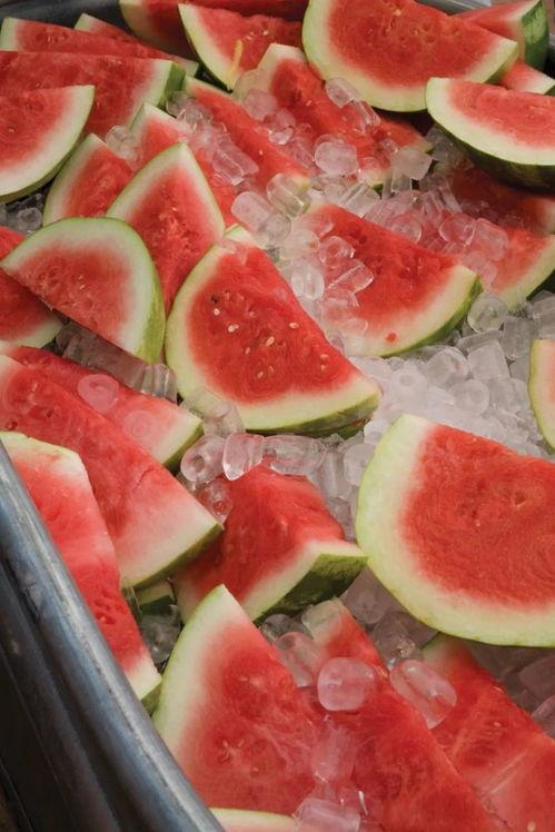 不做吃瓜者,深度参与社会热点事件