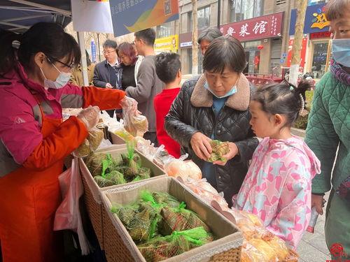 吃瓜群众蛋仔排队,揭秘吃瓜群众的疯狂现象