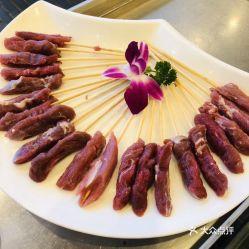 羊的视频吃瓜,萌态十足引网友热议